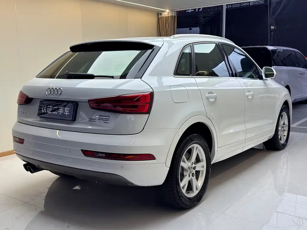 Audi Q3 2017 — фото 9