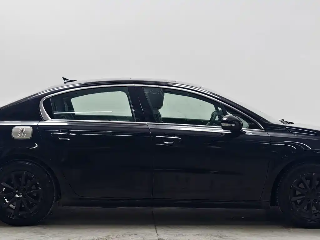Peugeot 508 2013 — фото 8