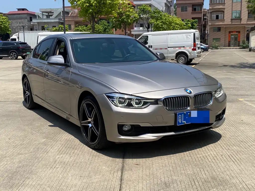 BMW 3 Series 2018 — фото 3