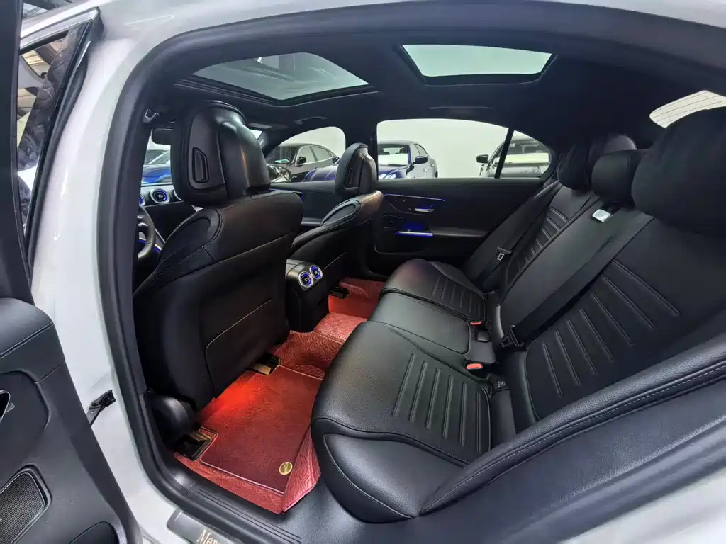 Mercedes-Benz C-Class 2023 — фото 5