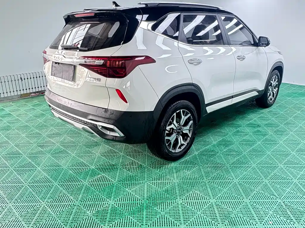 Kia KX3 2021 — фото 6