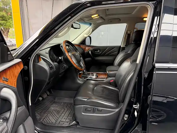 Infiniti QX80 2016