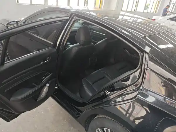 Nissan Teana 2024