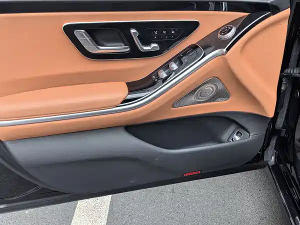 Mercedes-Benz S-Class 2023