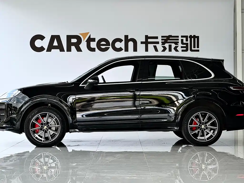 Porsche Cayenne 2013 — фото 10