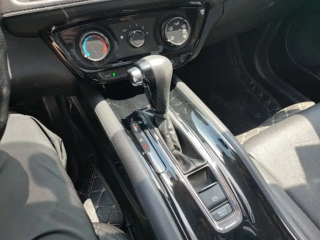Honda Vezel 2019 — фото 14