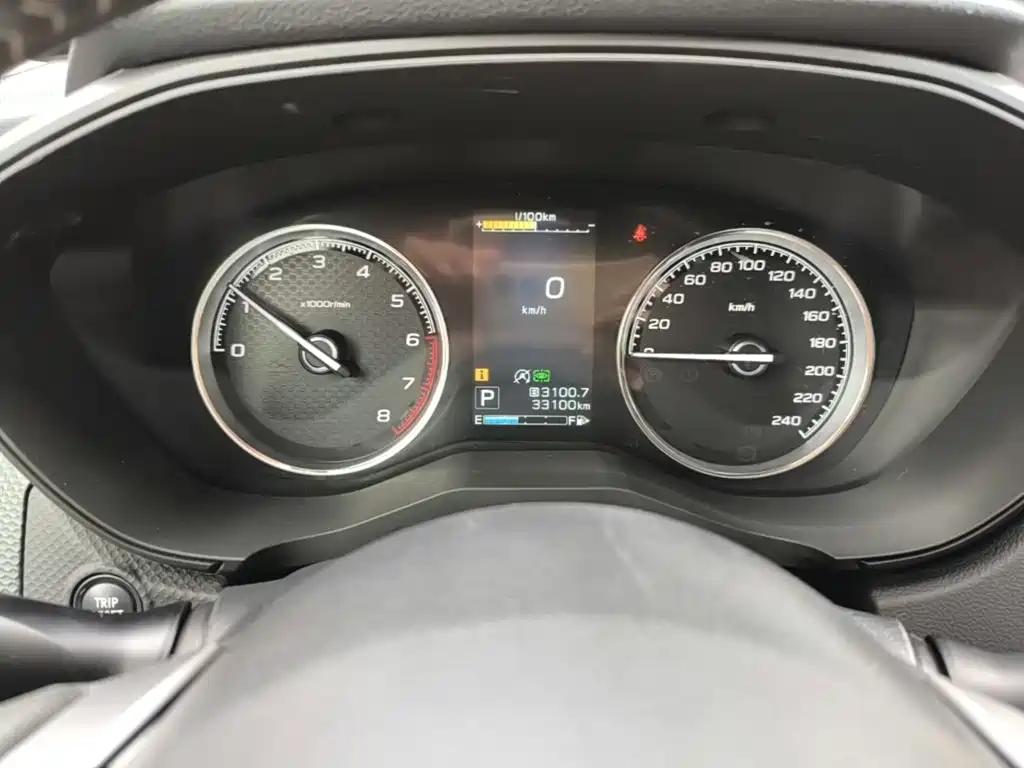Subaru Forester 2022 — фото 12