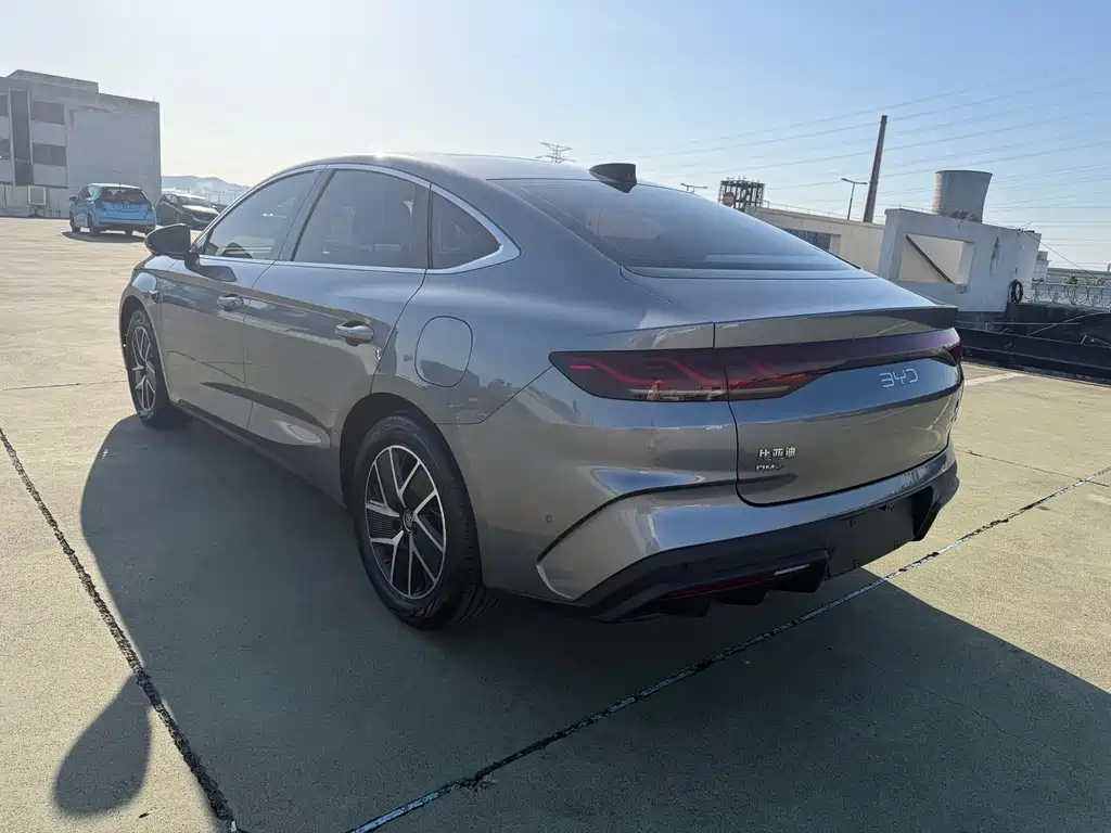 BYD Qin L 2025 — фото 7