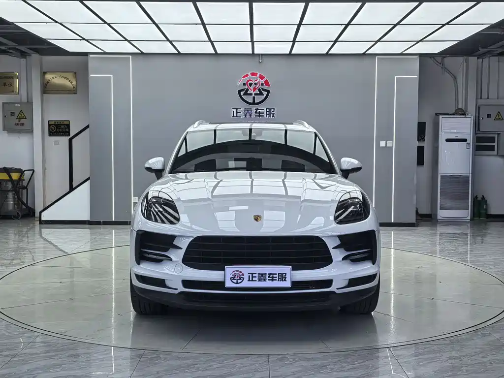 Porsche Macan 2019 — фото 2