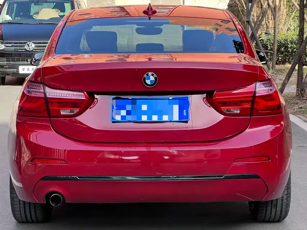 BMW 1 Series 2018 — фото 5
