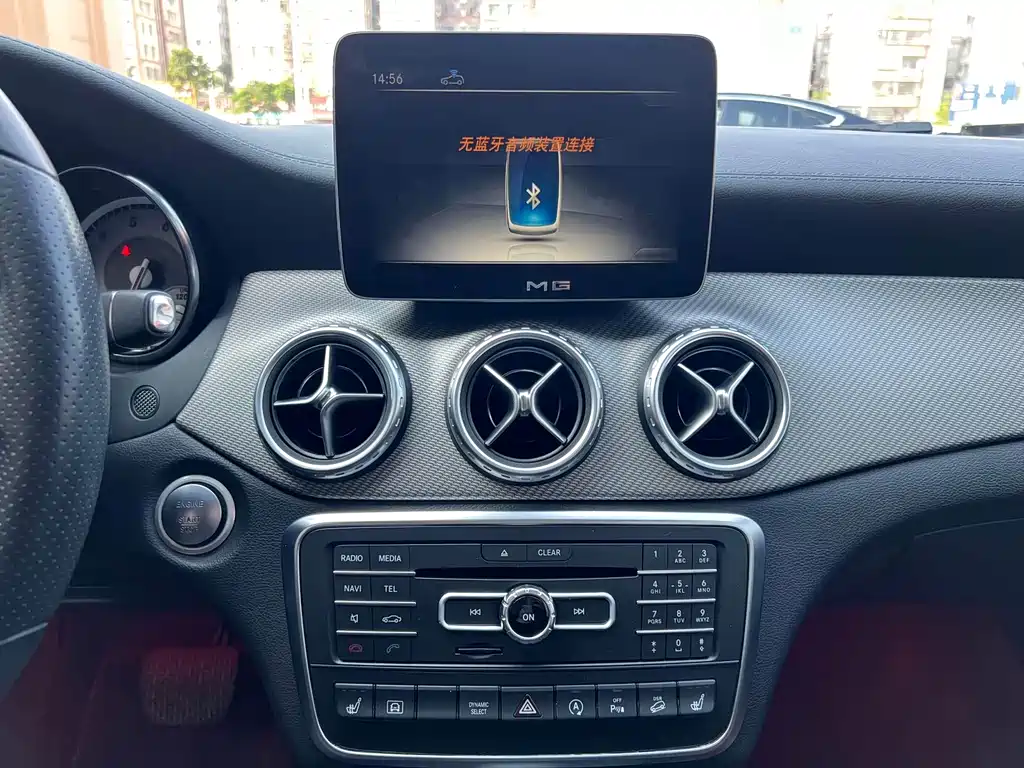 Mercedes-Benz GLA 2017 — фото 16