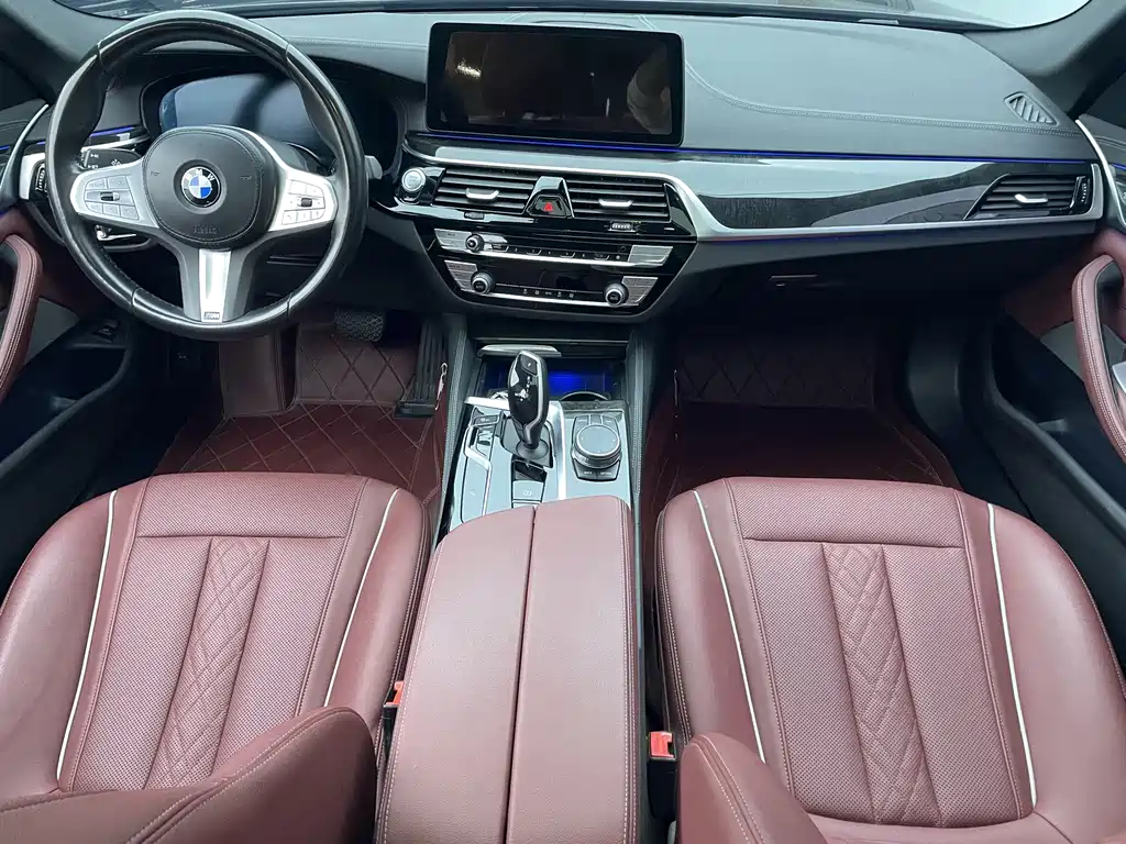 BMW 5 Series 2023 — фото 6
