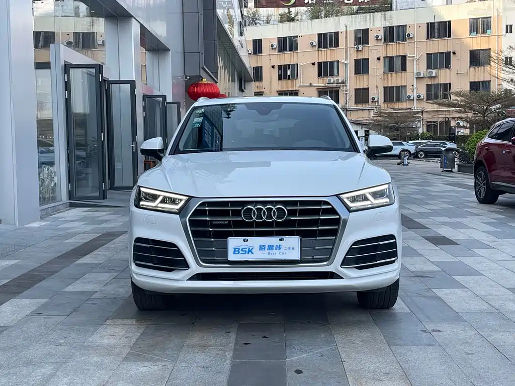 Audi Q5L 2018 — фото 2