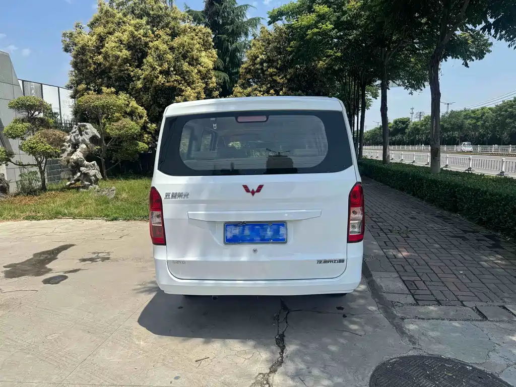 Wuling Rongguang V 2016 — фото 4