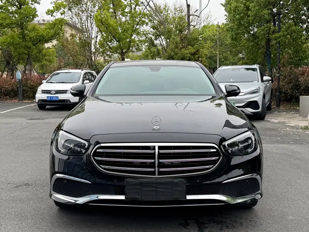 Mercedes-Benz E-Class 2023 — фото 2