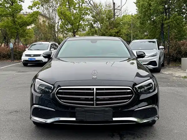 Mercedes-Benz E-Class 2023