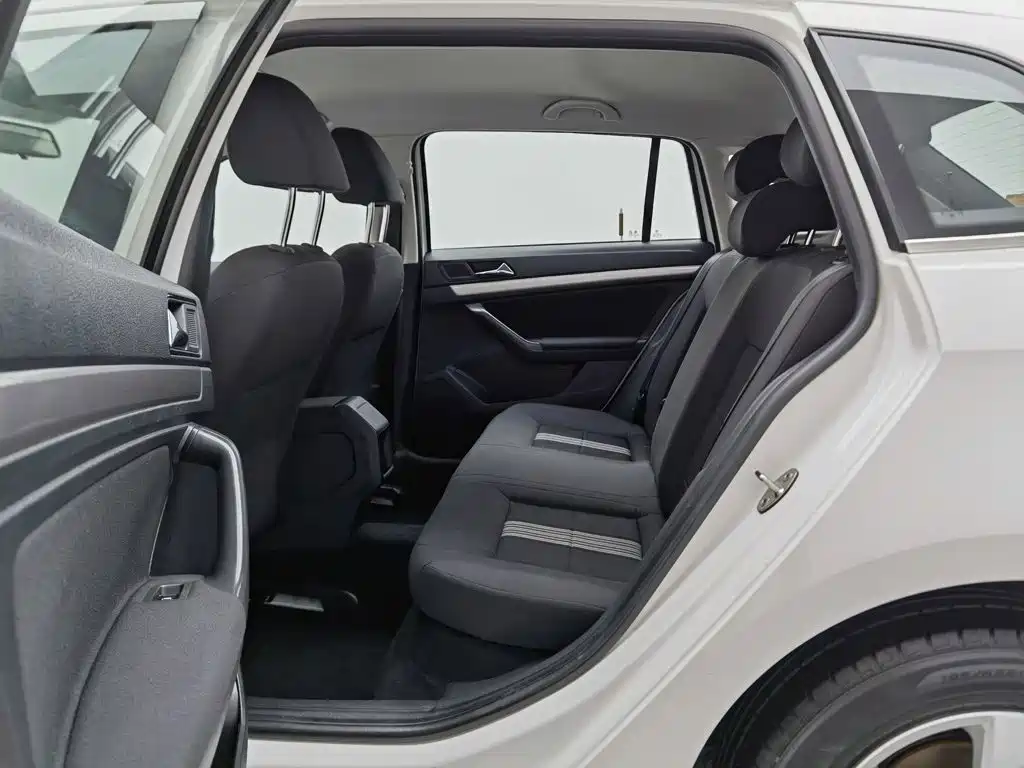 Volkswagen Gran Lavida 2016 — фото 15