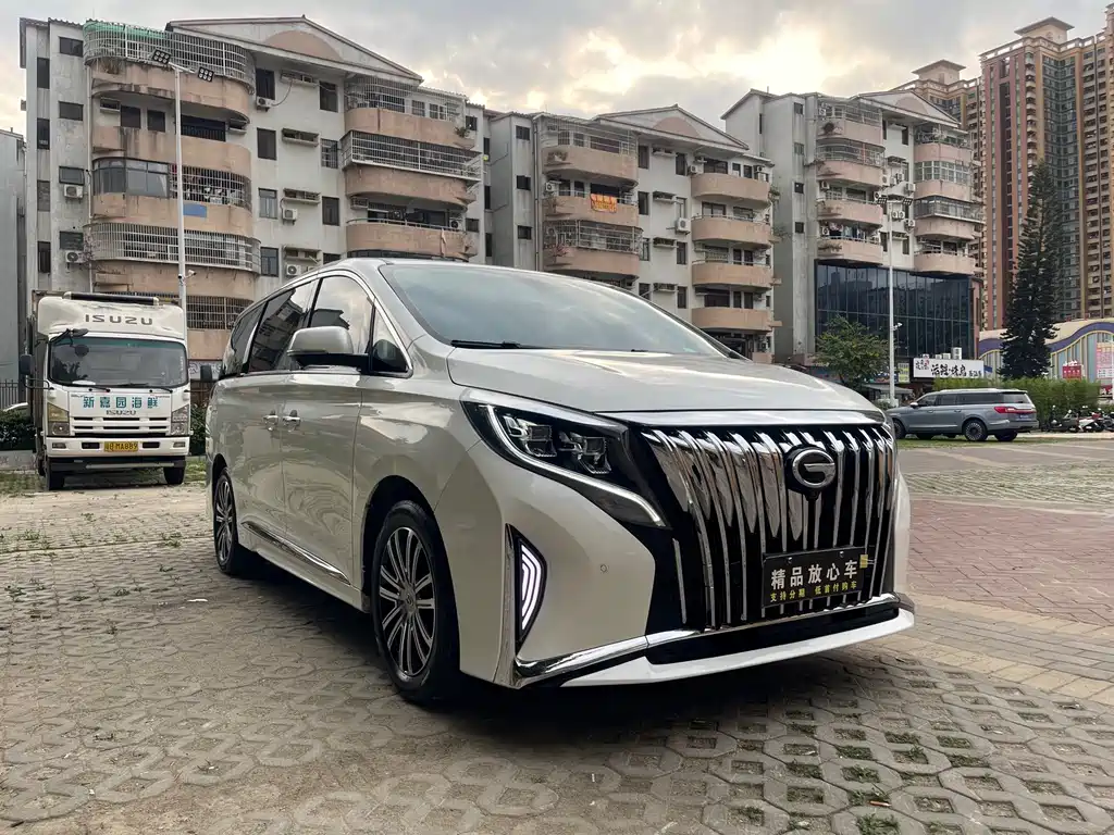 GAC Motor Trumpchi M8 2022 — фото 3