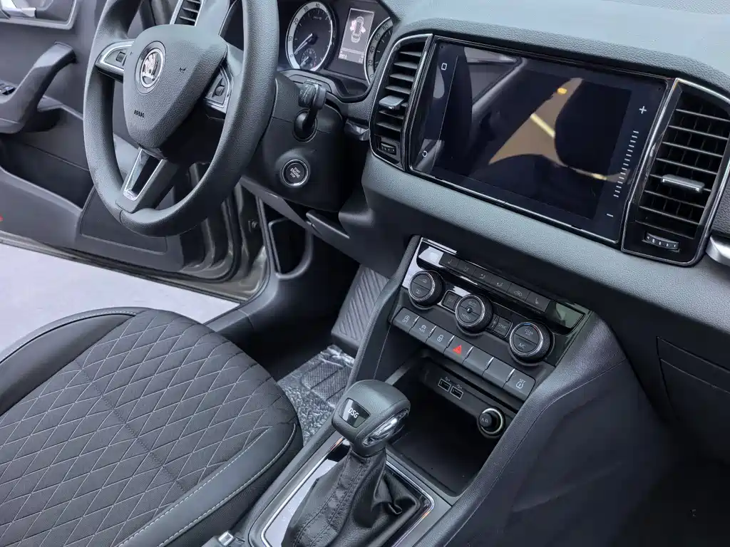 Skoda Karoq 2018 — фото 13