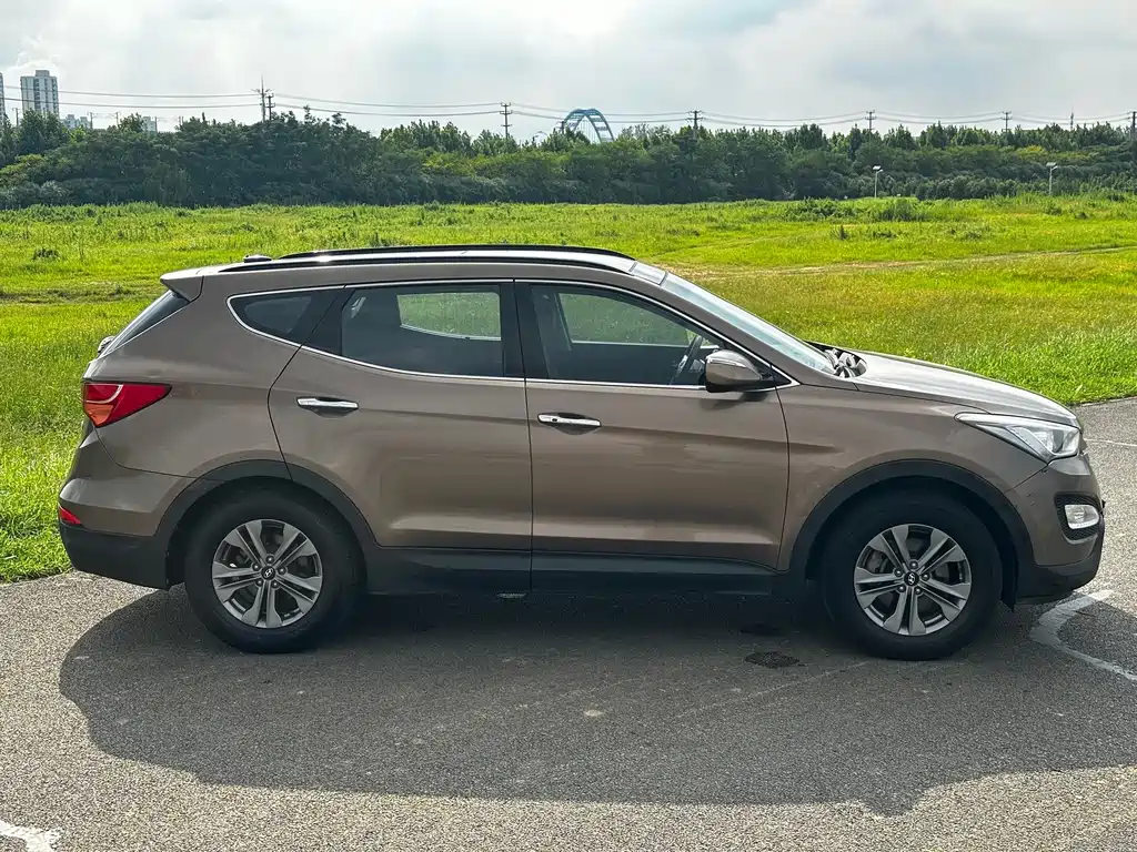 Hyundai Santa Fe 2015 — фото 12