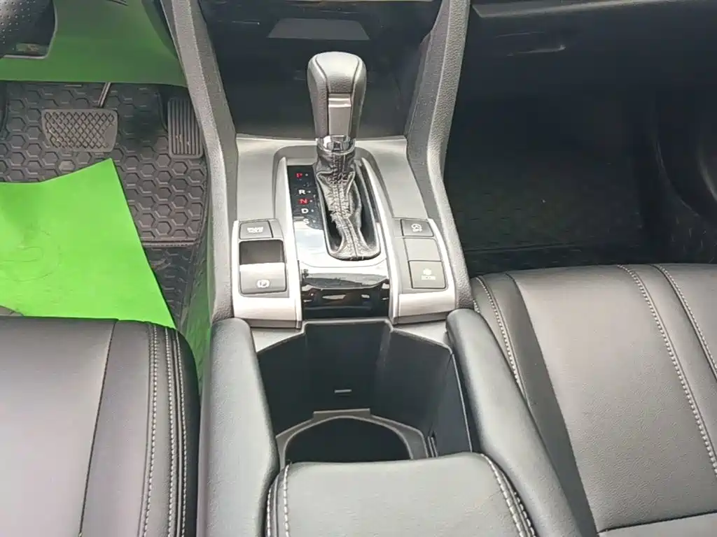 Honda Civic 2017 — фото 14