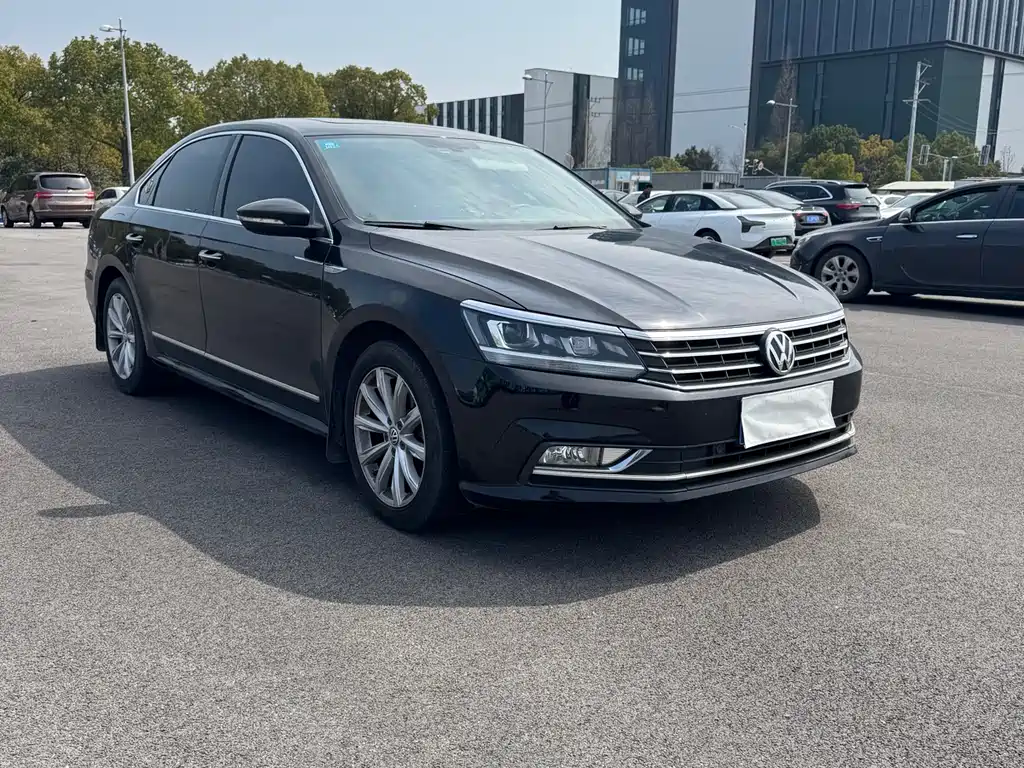Volkswagen Passat 2017 — фото 3