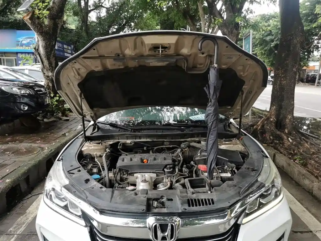 Honda Accord 2016 — фото 16