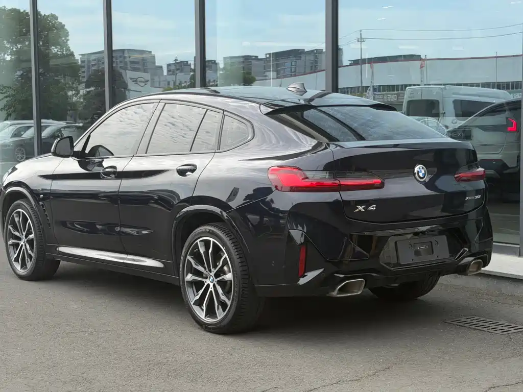BMW X4 2024 — фото 9