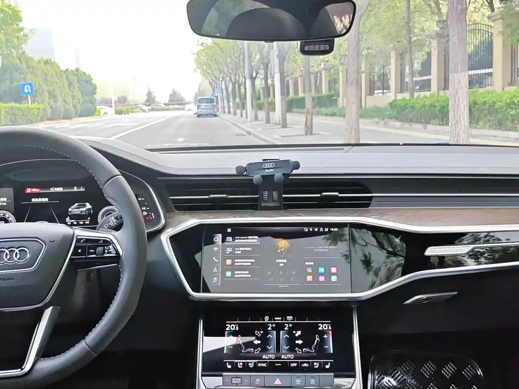 Audi A6L 2020 — фото 13