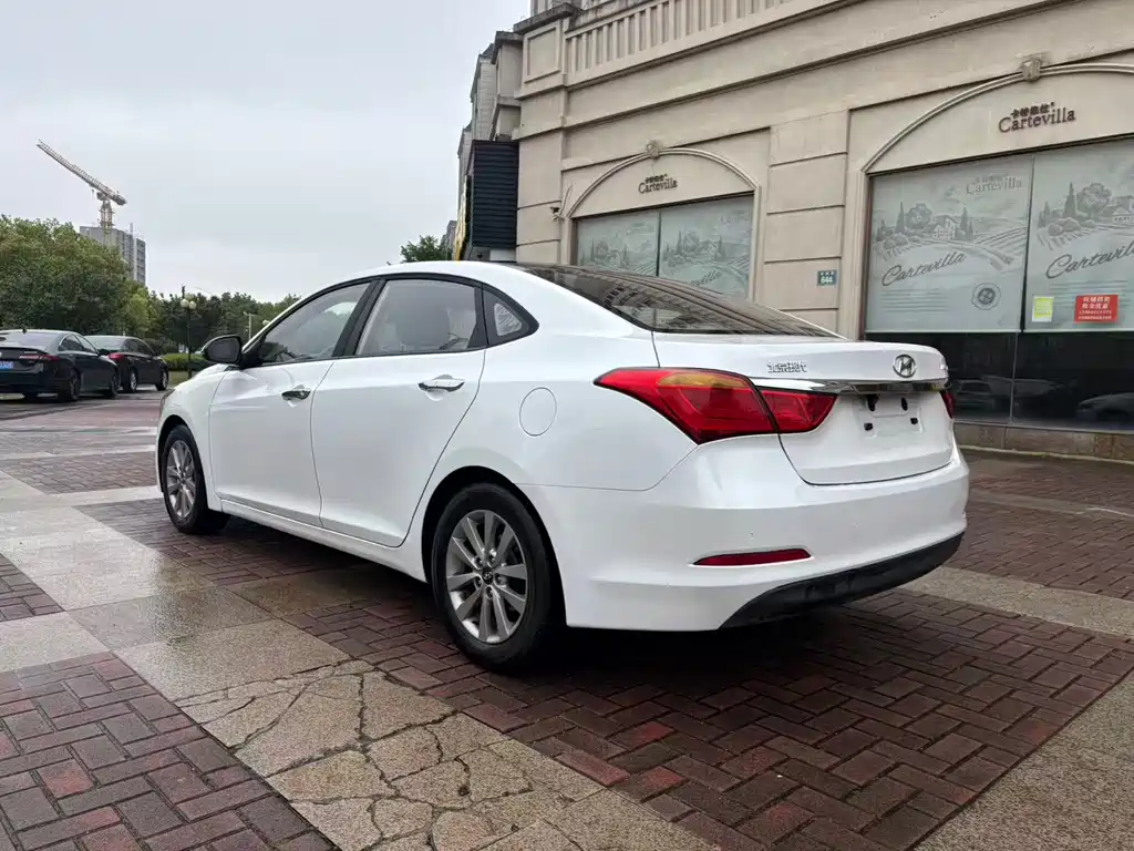 Hyundai Mistra 2014 — фото 13