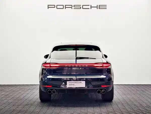 Porsche Macan 2021