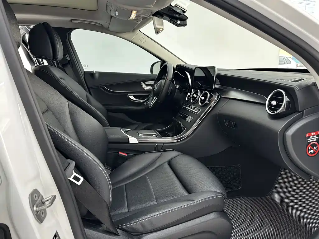 Mercedes-Benz C-Class 2019 — фото 8
