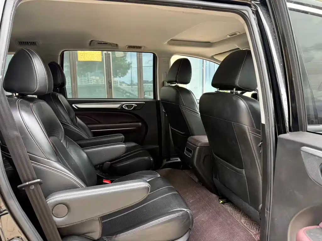 GAC Motor Trumpchi M6 2023 — фото 8