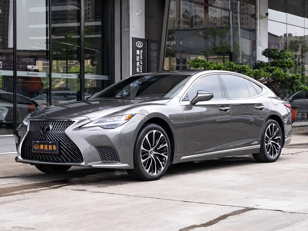 Lexus LS 2021