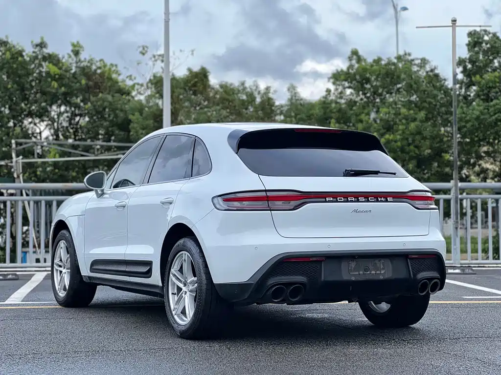 Porsche Macan 2023 — фото 9