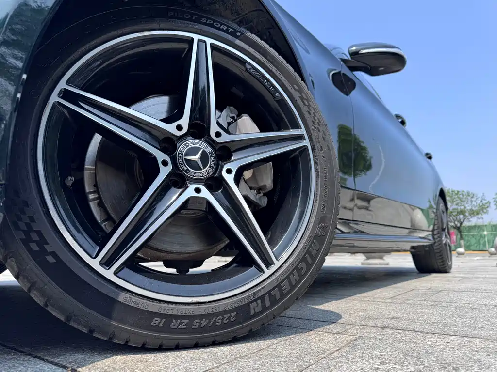 Mercedes-Benz C-Class 2018