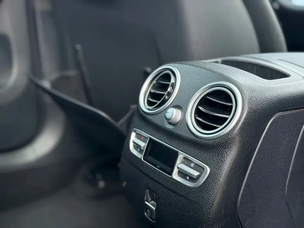 Mercedes-Benz GLC 2021 — фото 15