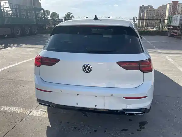 Volkswagen Golf 2023