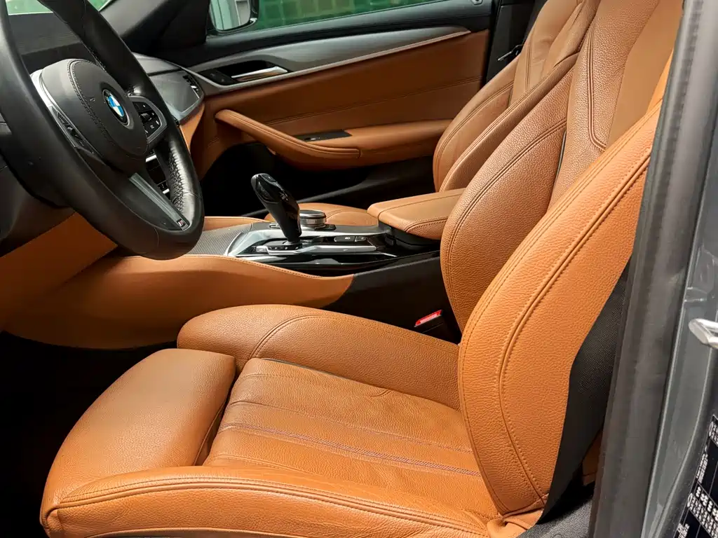 BMW 5 Series 2020