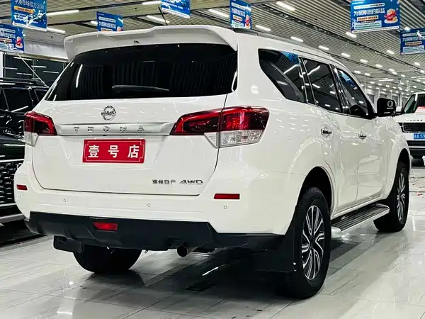Nissan Terra 2020