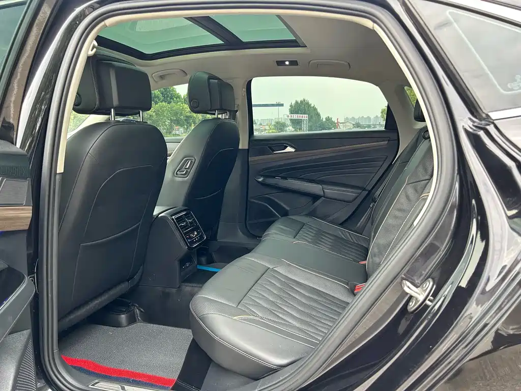 Volkswagen Passat 2021
