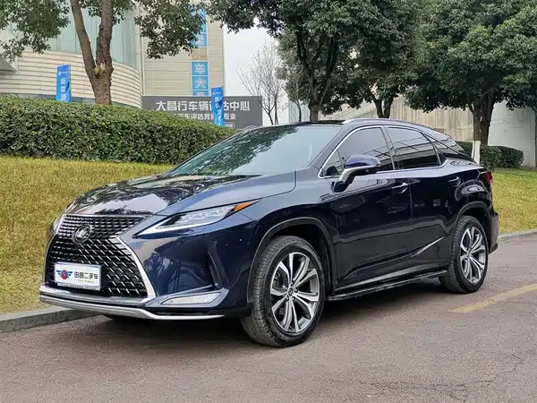 Lexus RX 2020
