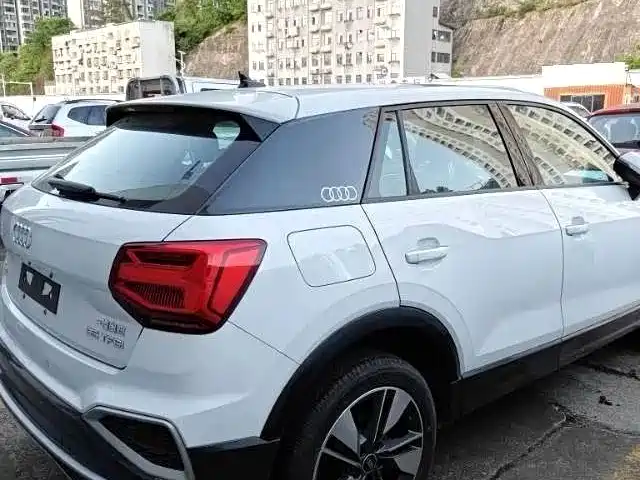 Audi Q2L 2023 — фото 8