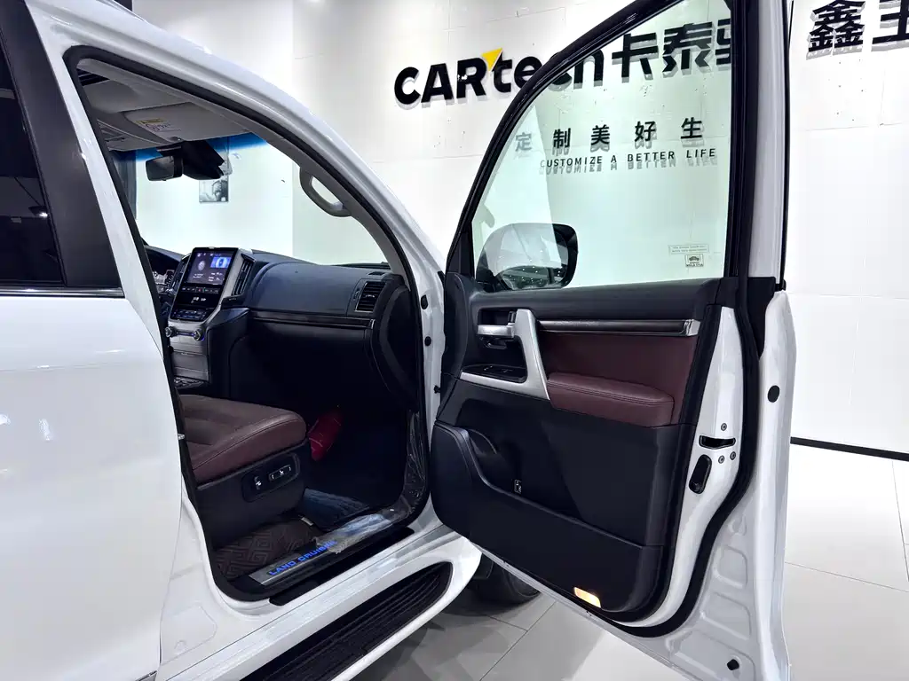 Toyota Land Cruiser 2019 — фото 43