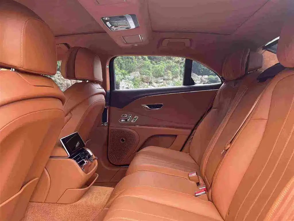 Bentley Flying Spur 2020 — фото 8