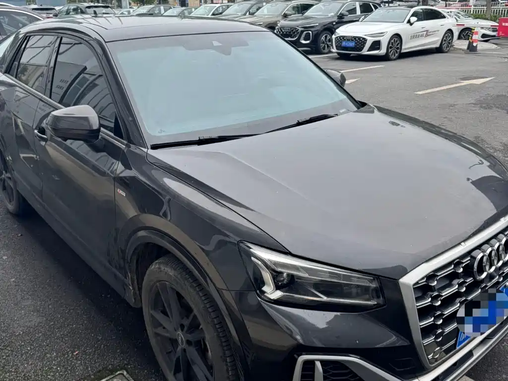 Audi Q2L 2022