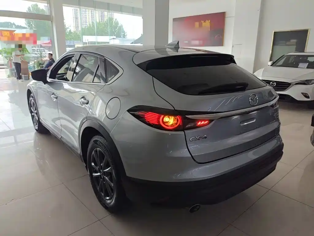 Mazda CX-4 2020