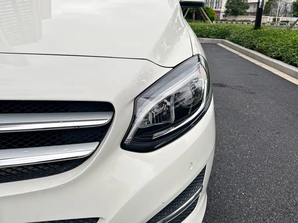 Mercedes-Benz B-Class 2018 — фото 9