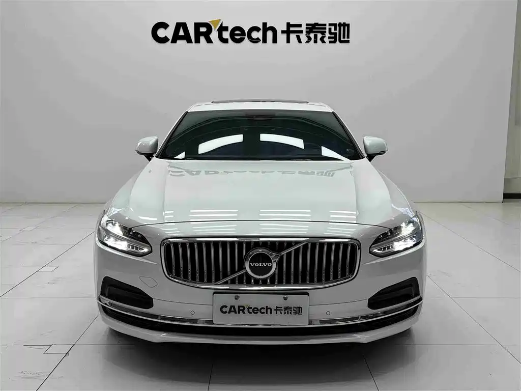 Volvo S90 2023 — фото 1