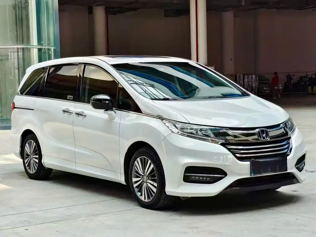 Honda Odyssey 2019 — фото 3